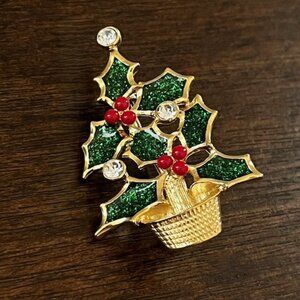 Avon Holly Berry Christmas Tree Brooch Pin Glitter Enamel & Rhinestones